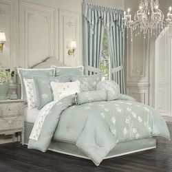 Spring Garden 4 Piece Comforter Set by Royal Court in Spa (Size QUEEN)