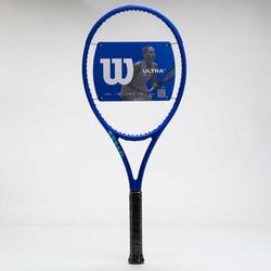 Wilson Ultra 100UL v5 Tennis Racquets