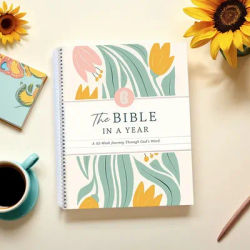 The Bible in A Year Spiral Bible Study Guide Womens Bible Study Plan 52 Week Study Guide Book for Daily Bible Study Notebook