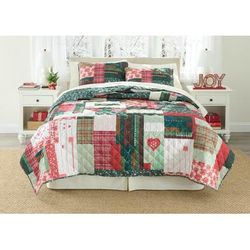 Holiday Patchwork Quilt 3-PC Set by BrylaneHome in Patchwork (Size TWIN)
