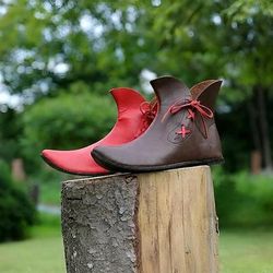 Vintage Medievale Rinascimento Scarpe A stivale Stivali jazz piatti Fata Ranger Elfico Blocco di colori Costume Per uomo Per donna Celtico Costumi da pirata Fantasia Halloween Carnevale Mascherata