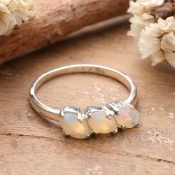 '2-Carat Opal Sterling Silver Multi-Stone Ring from India'