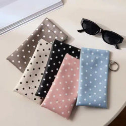 Étui à lunettes élégant à pois avec fermeture automatique, pochette pour lunettes de soleil avec chiffon de nettoyage, porte-cartes portable suspendu