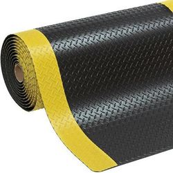 Tapis Antifatigue Cushion Trax® 90x400cm Noir Et Jaune - Notrax