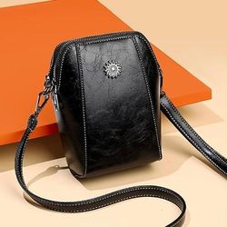 Piccola borsa per cellulare da donna, borsetta verticale a tracolla in morbida pelle PU, mini borsa a spalla leggera con tracolla regolabile per cellulare, portafoglio e oggetti essenziali di tutti i