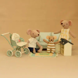 Simulation Furniture Toy 1:12 Iron Art Baby Stroller with Little Mouse Suitable for Dollhouse Furniture Decoration