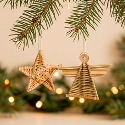 'Classic 2-Piece Natural Tule Fiber Ornament Set Made by Hand'