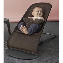 BabyBjrn Bouncer Bliss, Dark Gray Frame Mesh Cocoa