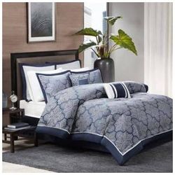 Madison Park Medina Queen 8 Piece Jacquard Comforter Set in Navy - Olliix MP10-1658