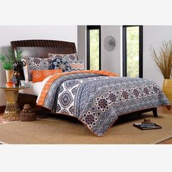 Medina Quilt Set by Greenland Home Fashions in Saffron (Size KING 3PC)