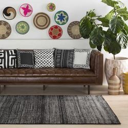 Cresson 18" Square Traditional Black/Ivory Throw Pillow - Boutique Rugs