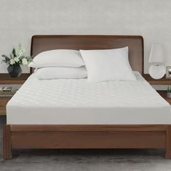 All-In-One Performance Stretch Moisture Wicking Fitted Mattress Pad, Twin by Levinsohn Textiles in White (Size FULL)