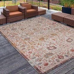 Sevita Budding Bohemian Floral Area Rug