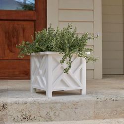 Chippendale Planter by BrylaneHome in White