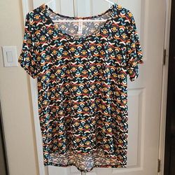 Lularoe Tops | Lularoe Classic Tee | Color: Black | Size: L