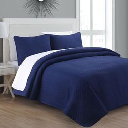 Estate Collection Tristan Quilt Set by American Home Fashion in Navy (Size FL/QUE)