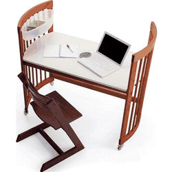 Stokke CARE Desk Kit in Cherry