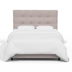 Mulligan Bed by Skyline Furniture in Premier Platinum (Size FULL)