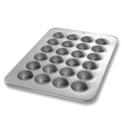 Chicago Metallic 45265 Texas Muffin Pan, Makes (24) 3 3/16" Muffins, AMERICOAT Glazed 26 ga Aluminized Steel