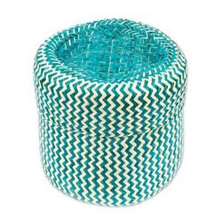 'Green Basket with Lid Hand-Woven from Palm Fiber in Mexico'