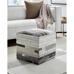 Romagnese 18"H x 18"W x 18"D Rustic Ivory/Dark Red/Medium Gray Ottoman - Hauteloom