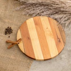Delicious Moon,'Handmade Round Bay Laurel, Cedar and Pinewood Cutting Board'