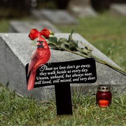1pc, Cardinal Memorial Sign Gift Cardinals Decoration Metal Marker Grave Markers Cardinals Appear When Angles Are Near Grave Stake Decoration For Outdoors Yard Garden