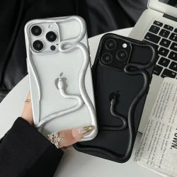 Cool 3D Snake Hollow Dissipate Heat Phone Case For iPhone 16 15 14 13 12 11 Pro Max Luxury Shockproof Soft Silicone Cover