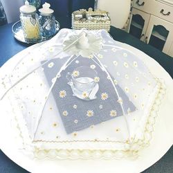 TEMU A Foldable And Washable Dinner Cover Featuring A With Daisy Patterns, Suitable For Serving Food Not Suitable For Direct Food Contact.