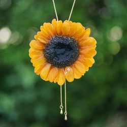 '22k Gold-Plated Resin-Coated Sunflower Bloom Lariat Necklace'