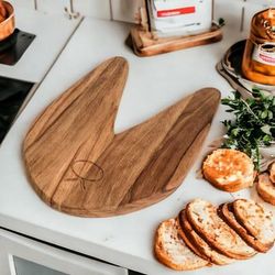 Bunny Delight,'Hand-Carved Rabbit-Shaped Teak Wood Cheese Board'