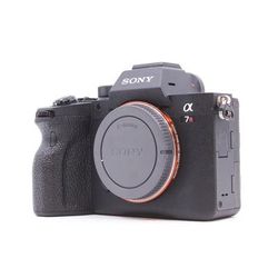 Used Sony Alpha A7R IV
