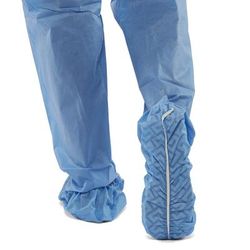 Medline Nonskid Multilayer Shoe Covers, Blue, Size Regular, 100/BX (NON28858Z)
