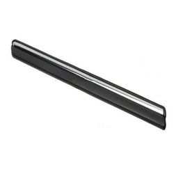 APA/URO Parts Fender Molding, Front, Driver Side, 24-month or 24,000-mile limited warranty 107-880-01-82