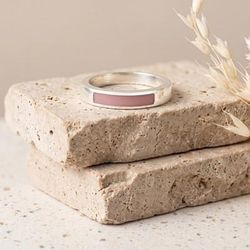 Pink Dual Enchantment,'Modern Polished Silver Band Ring with Inlaid Rose Quartz Gem'