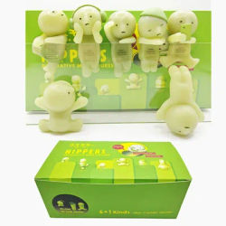 SMISKI – poupée d'action verte lumineuse multi-séries, modèle de bureau décoratif, jouet pour enfants, costume cadeau Surprise