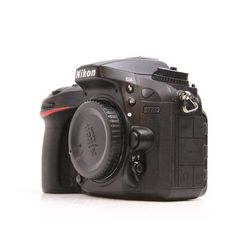 Used Nikon D7200
