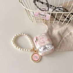 Cute butterfly - swan - themed soft case for AirPods 4, Apple's new third - generation Pro 2 headphone covers. It's suitable for