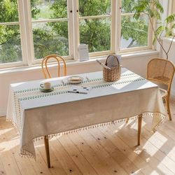 TEMU 1pc Embroidery Autumn Leaf Tablecloth, Aesthetic Round Tablecloth, Fabric Material, Machine Made, For Dining Room