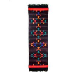 'Hand-woven Cotton Runner Table Linen from India'