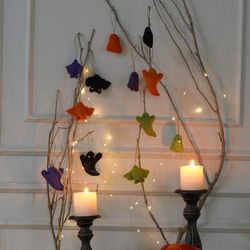 'Handmade Halloween-Themed 12-Piece Wool Felt Ornament Set'