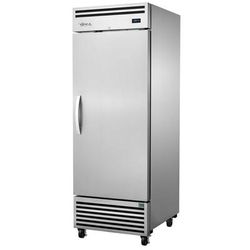 True TGN-1R-1S-HC 28 3/4" 1 Section Reach In Refrigerator, 1 Solid Door, Dual Tray Slides for 2/1 Pans, 120v, Stainless Steel | True Refrigeration