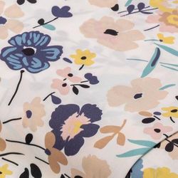 Tissu viscose pour blouses / javanaise "pré fleuri", multicolore