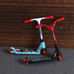 Kids Toys Educational Children's Finger Toys Two Wheel Mini Scooter Mini Finger Scooter Finger Skateboards Finger Scooter