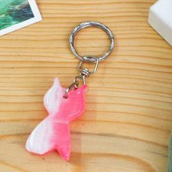 'Whimsical Hand-Carved Cat-Shaped Onyx Keychain in Pink Hues'