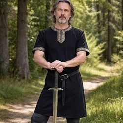 Medievale Rinascimento Lunghezza al ginocchio Cintura in Vita Tunica Maniche corte Vichingo Ranger Costume Unisex Celtico Vichingo Halloween Carnevale Fiera Rinascimentale LARP Adulti Top Cintura