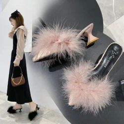 Demi-pantoufles d'été pour femmes, pantoufles à talons hauts, tempérament Sexy, mode féminine, diapositives à talons hauts en fourrure, 2025