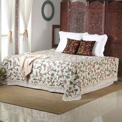 'Floral-Patterned Embroidered Cotton Bedspread in a Twin Size'