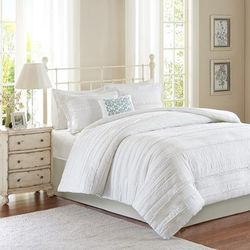 Madison Park Celeste Full/Queen 4 Piece 2-in-1 Duvet Set in White - Olliix MP12-2530