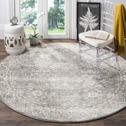 "Evoke Collection 2'-2" X 21' Rug in Ivory And Blue - Safavieh EVK260C-221"